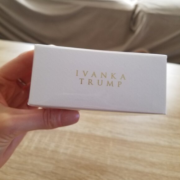 NEW & RARE: Ivanka Trump 3.4oz Perfume - Picture 4 of 4